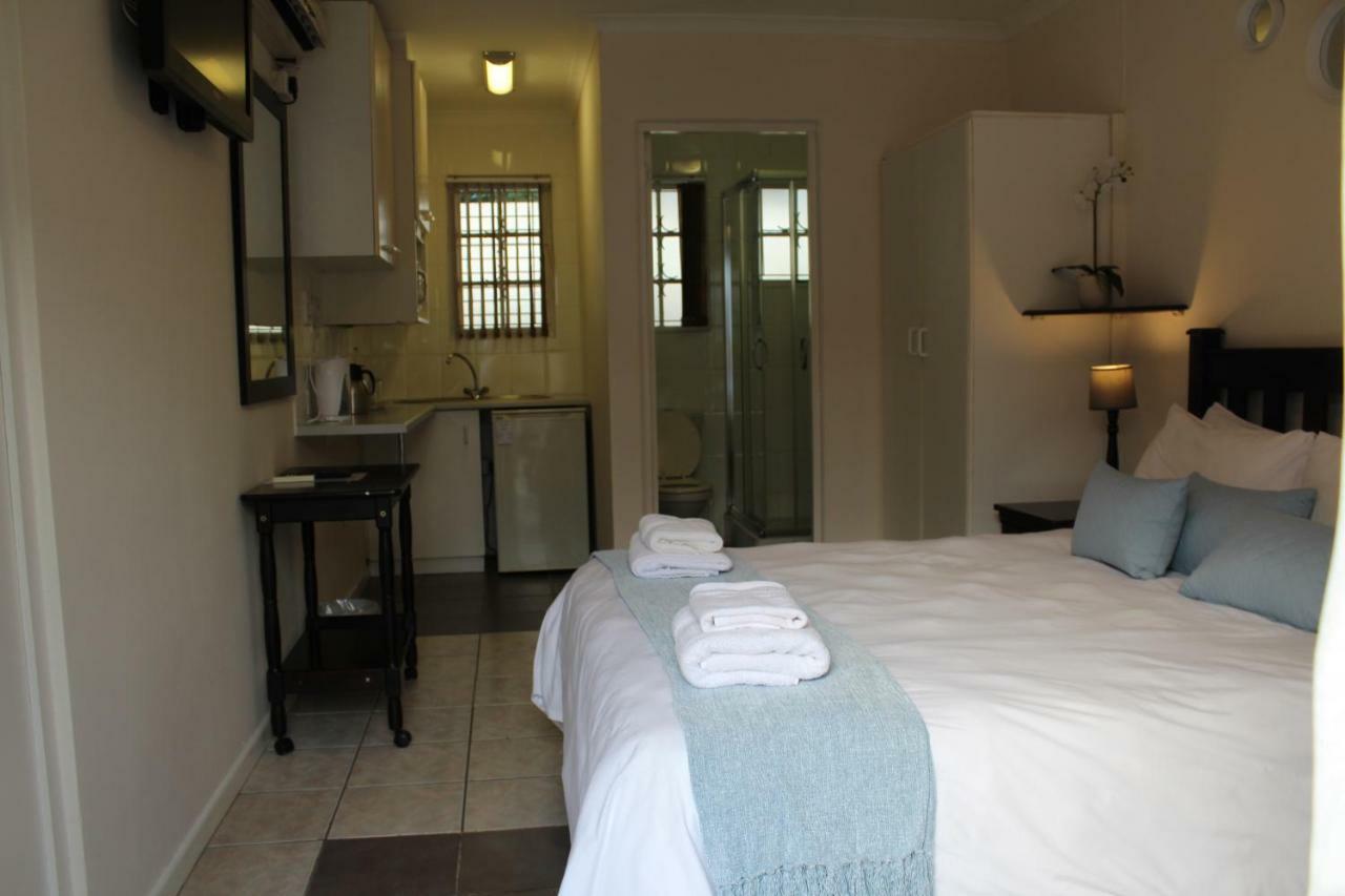 Mandalay Bed & Breakfast And Conference Centre Durban Exterior photo