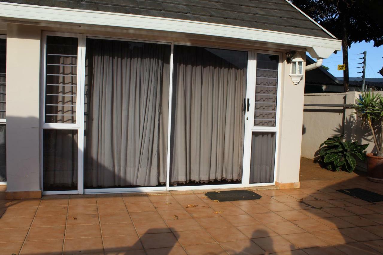 Mandalay Bed & Breakfast And Conference Centre Durban Exterior photo